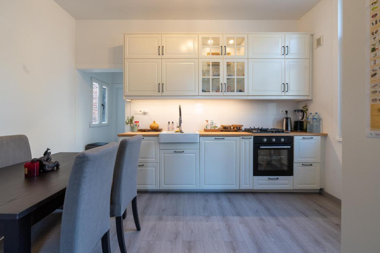 Large Room In House W Shared Kitchen & Bathroom W Free Parking Bluecard Antuérpia Exterior foto