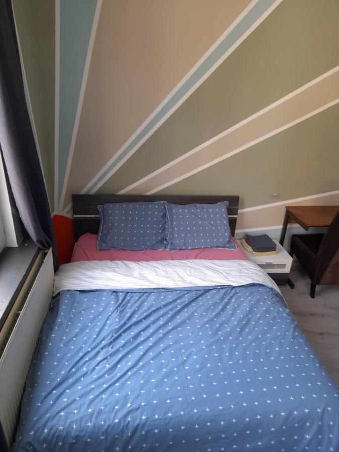 Large Room In House W Shared Kitchen & Bathroom W Free Parking Bluecard Antuérpia Exterior foto