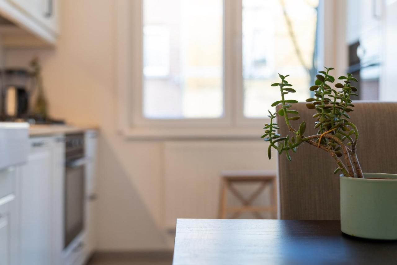 Large Room In House W Shared Kitchen & Bathroom W Free Parking Bluecard Antuérpia Exterior foto